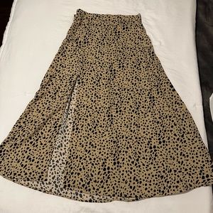 Ankle length Skirt with side splir